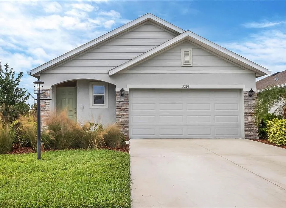 3293 Hilltop Cir