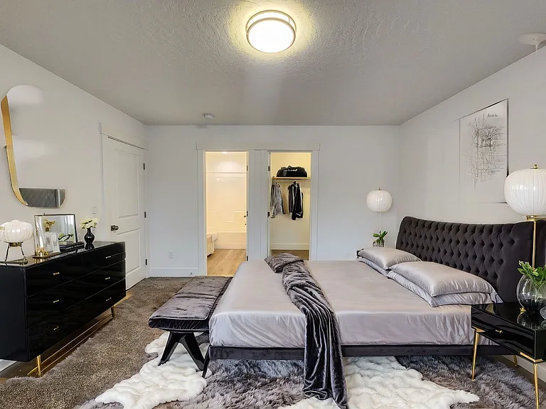 $1500 off your 1st months rent! — Photo 14