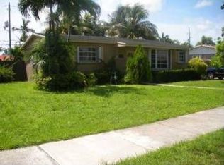9450 SW 25th Dr, Miami, FL 33165