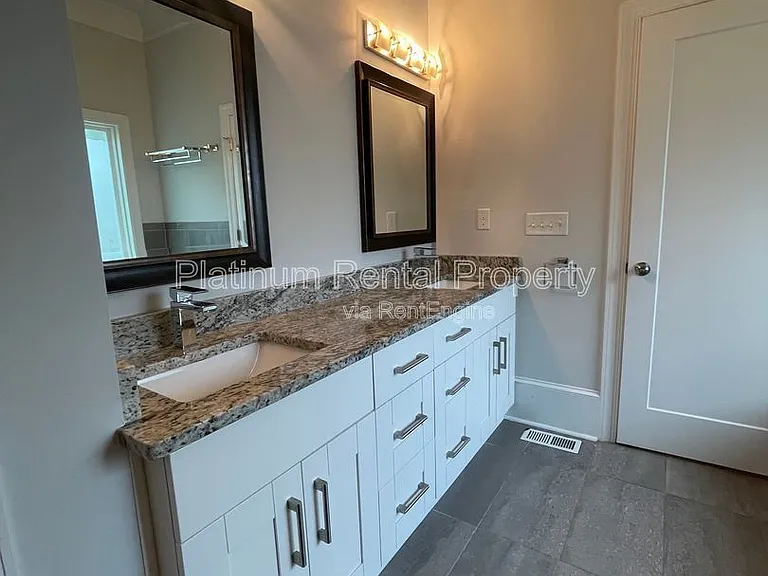 149 Dahlgren St SE — Photo 34