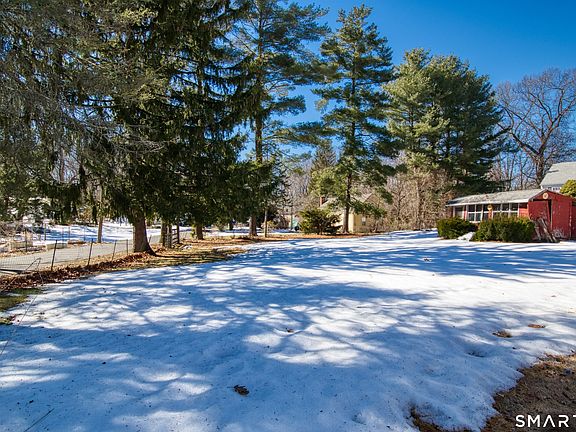 5th image of 74 Dividend Road