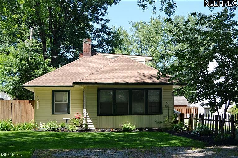 1st image of 6203 Larkhall Dr