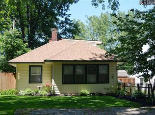 6203 Larkhall Dr, Madison, OH 44057