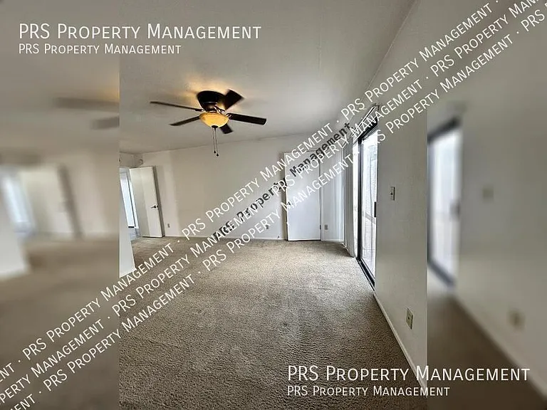 329 E Ambassador Dr — Photo 35