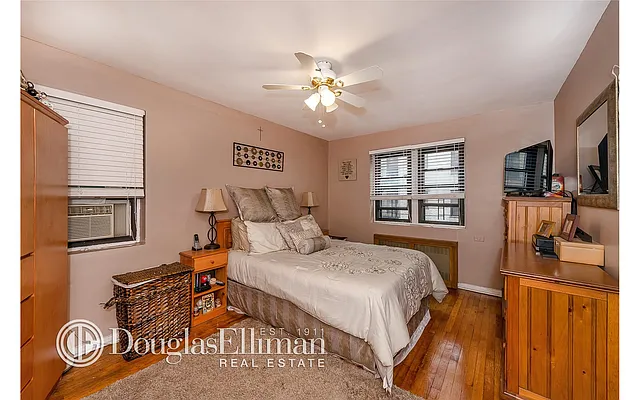 Sold by Douglas Elliman | media 40