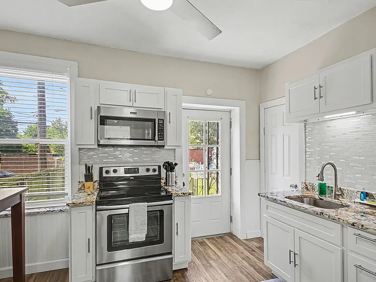 3231 Gravois Ave #F1 — Photo 3