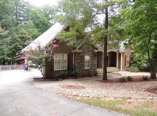 218 Red Cloud Dr, Waleska, GA 30183