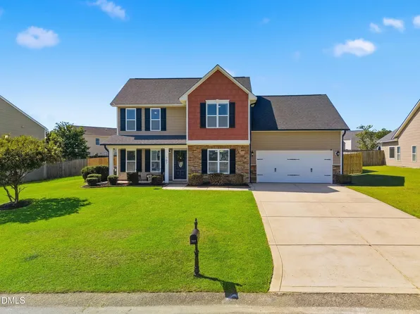 707 Botanical Ct, Bunnlevel, NC 28323