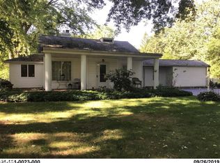 331 Colonial Ln, Algonac, MI 48001