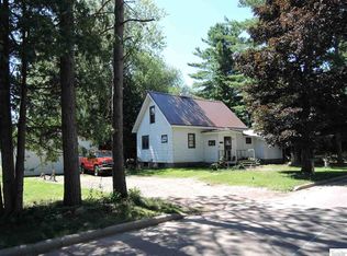 818 W 3rd St, Washburn, WI 54891