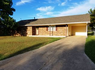 1712 Sherry Ln, Prague, OK 74864