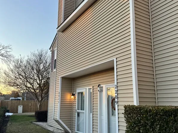 2211 W Sail Ln, Virginia Beach, VA 23455