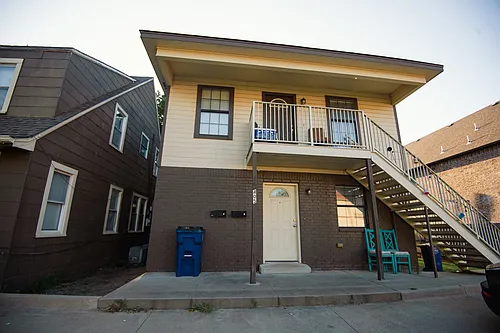 405 S Blakeley St Photo 1
