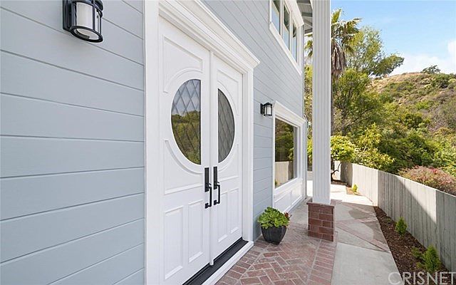 1st image of 2921 Passmore Dr