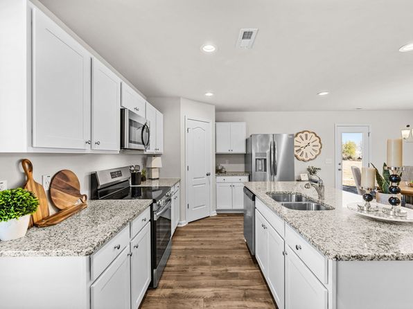 232 Greenbay St, Lillington, NC 27546