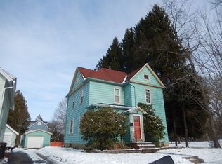 33 Douglas Pl, Jamestown, NY 14701