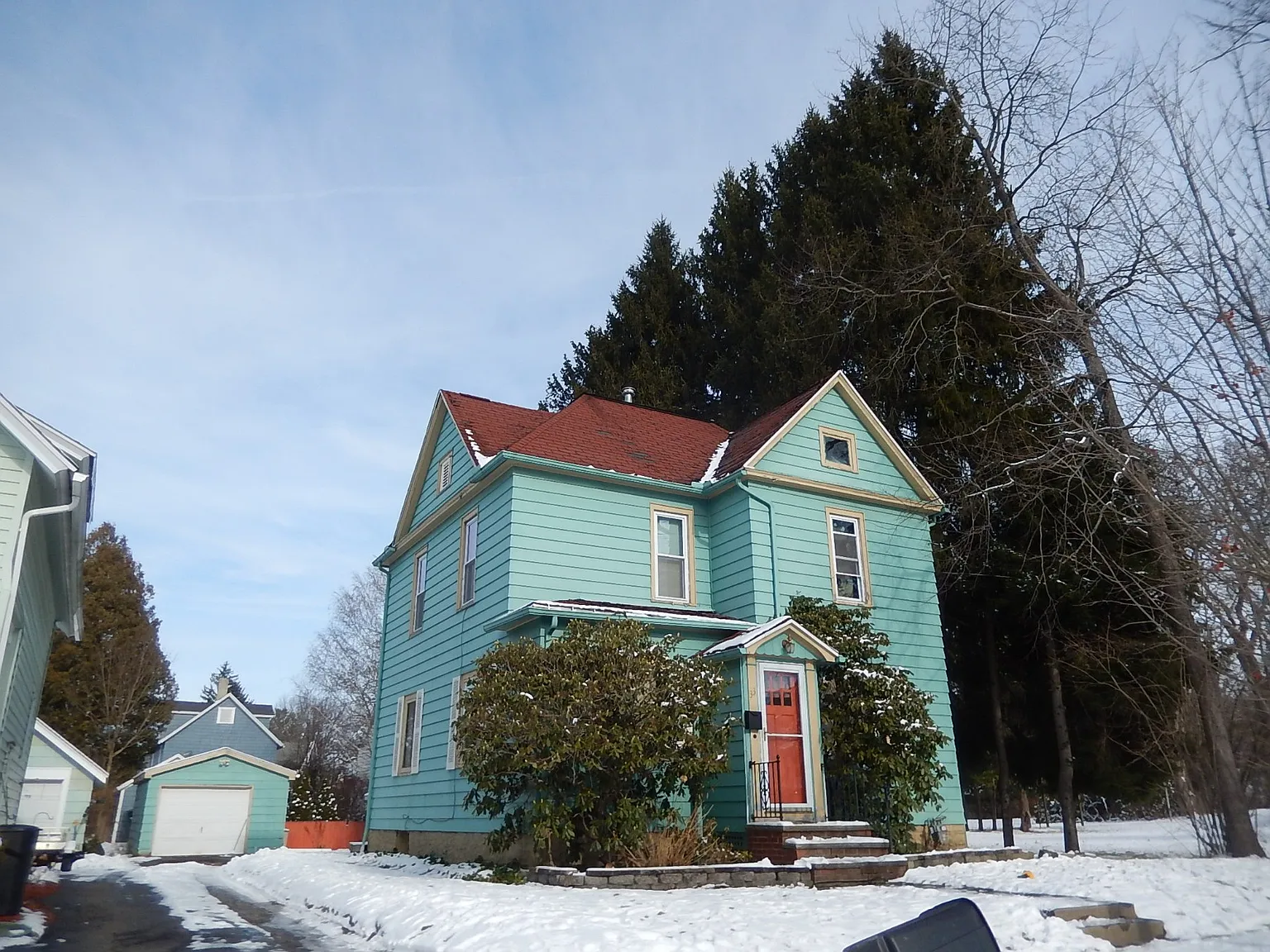 33 Douglas Pl photo 1