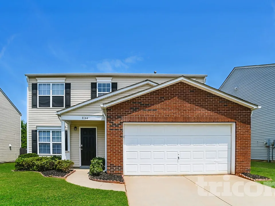 8144 Rosberg Ln