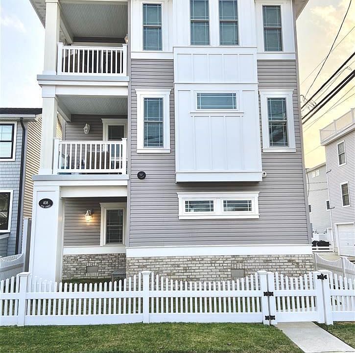 1st image of 408 28th St