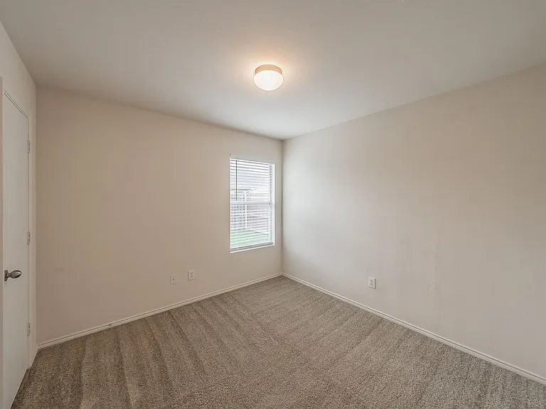 8864 Valley River Dr — Photo 13