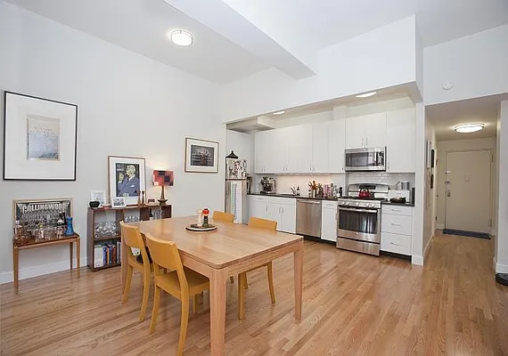 Rented by Buchbinder & Warren | media 22