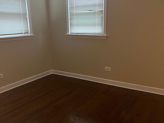 5th image of 9448 W Glenlake Ave #2A