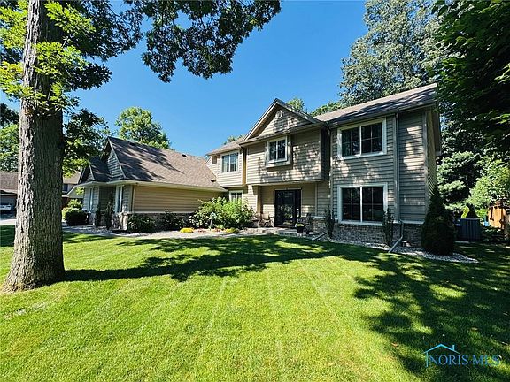 2nd image of 2623 Stoneleigh Dr