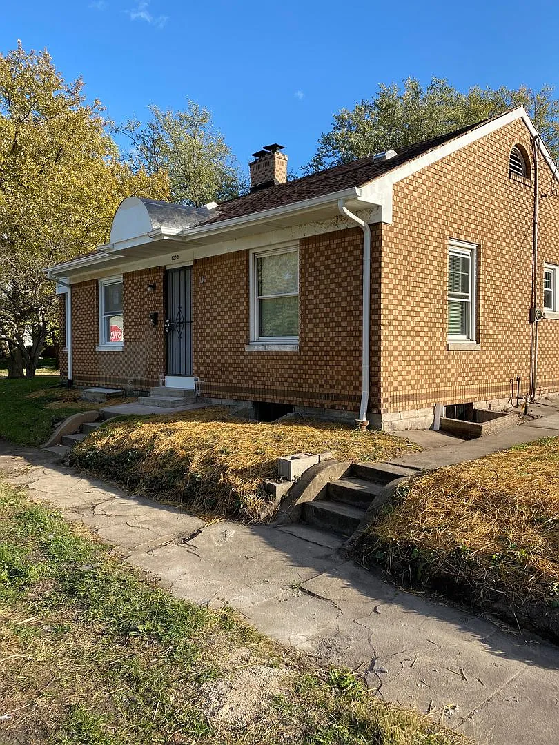 Section 8 Accepted 2 Bedroom Brick Home — Photo 3