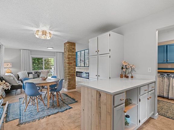 4th image of 3000 Devon Ln
