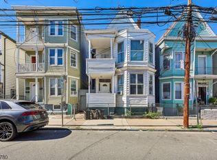 752 E 18th St, Paterson, NJ 07501