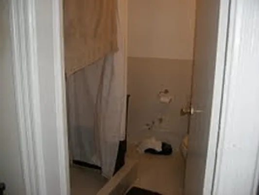 Rented by New Yorker Realty | media 12