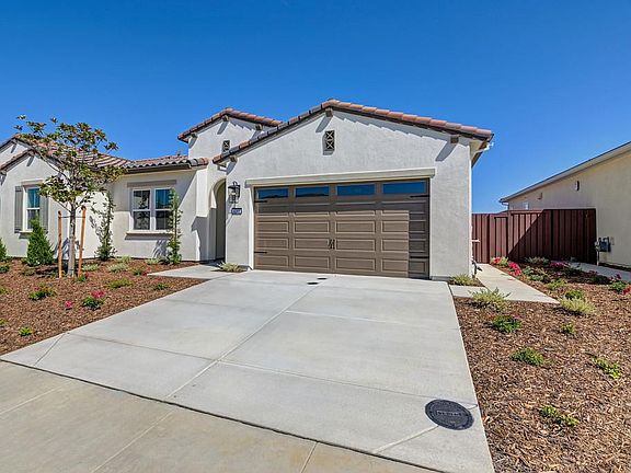 4th image of 4252 Meadow Crest Dr