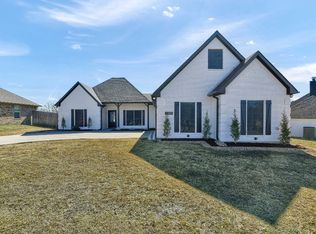 3303 Preston Club Dr, Sherman, TX 75092