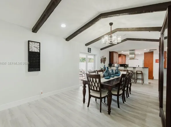 1710 NW 106th Ter, Pembroke Pines, FL 33026