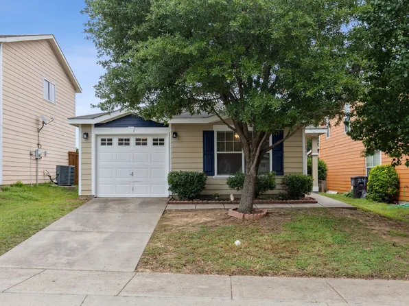 2941 Pima Ln, Fort Worth, TX 76119