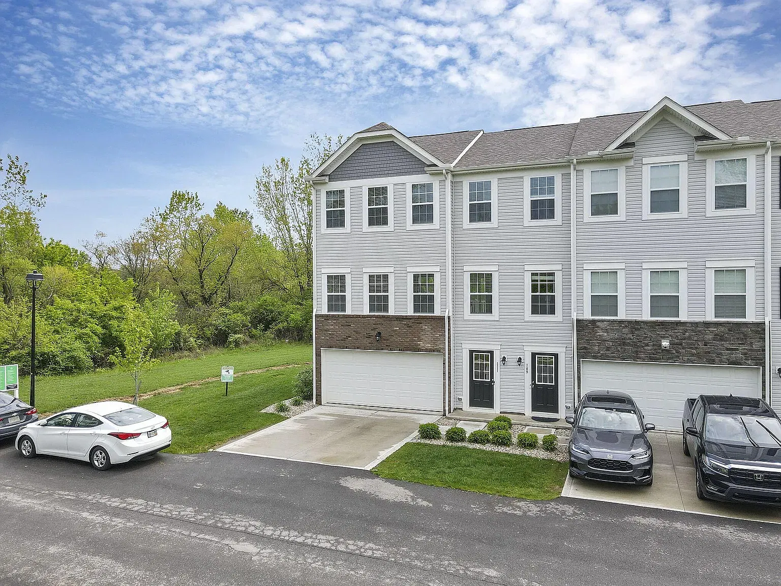 111 Coyote Willow Dr — Photo 2
