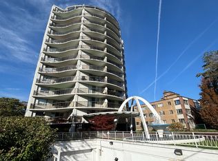 44 Walmer Rd #307, Toronto, ON M5R2X5