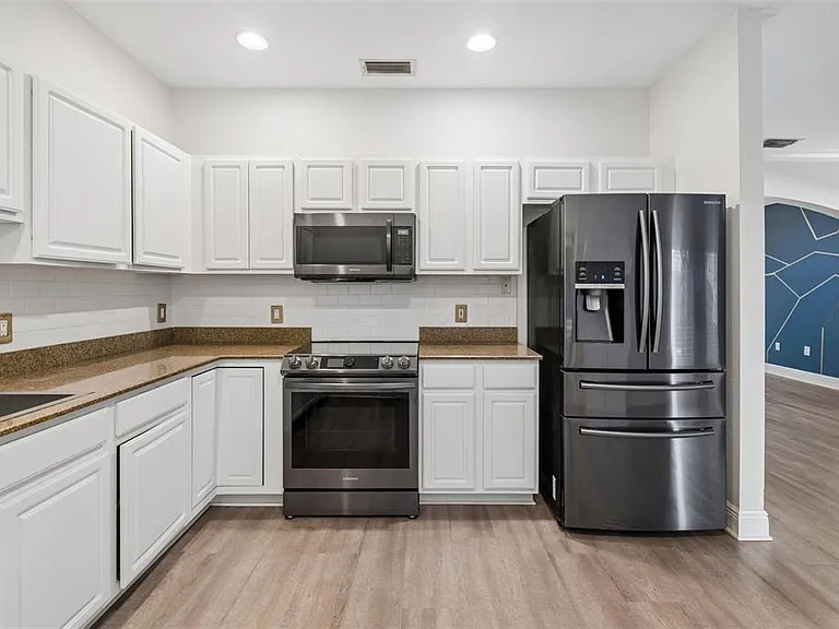 3125 Santorini Ct — Photo 13
