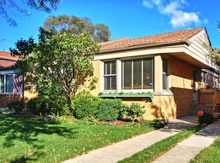 8305 Hamlin Ave, Skokie, IL 60076