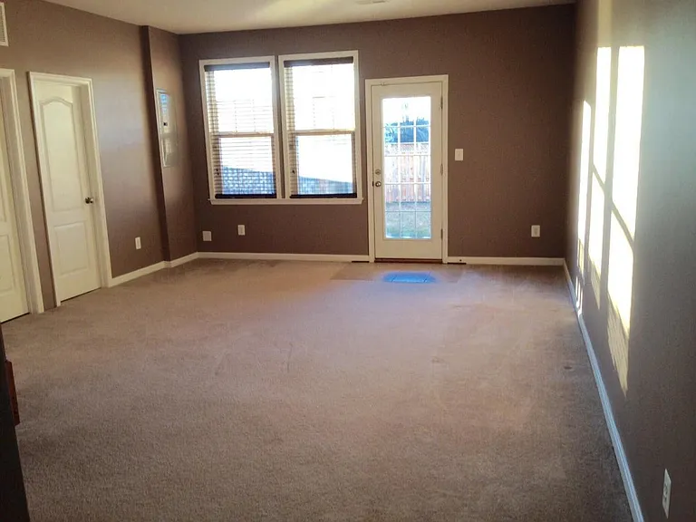 25175 Himalayas Ter — Photo 3