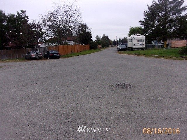 2nd image of 118 Aspen Lane