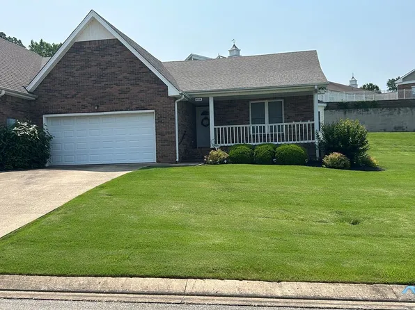 305B Paris Harbor Dr, Paris, TN 38242