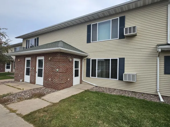 803 Whitetail St #7, Rice Lake, WI 54868