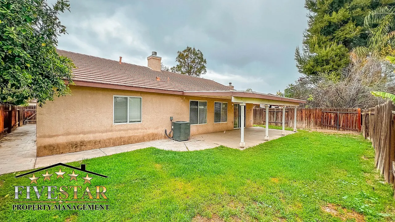 3 bed, 1634 sqft, $2,395 — Photo 3