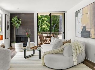 911 N Kings Rd APT 321, West Hollywood, CA 90069