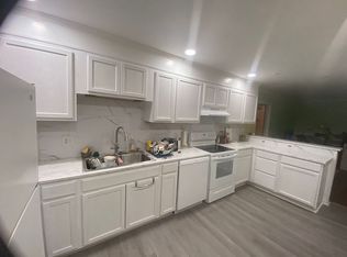 2386 Crossfield Rd, Sumter, SC 29154