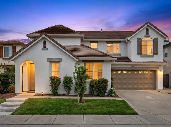 24 Sabre Ct, Sacramento, CA 95835
