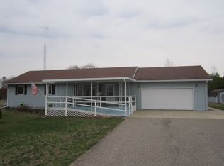 E10454 Hangers Ct, Baraboo, WI 53913