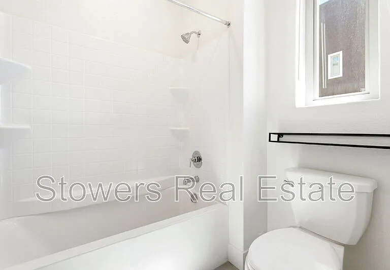 5527 Dublin Blvd — Photo 35