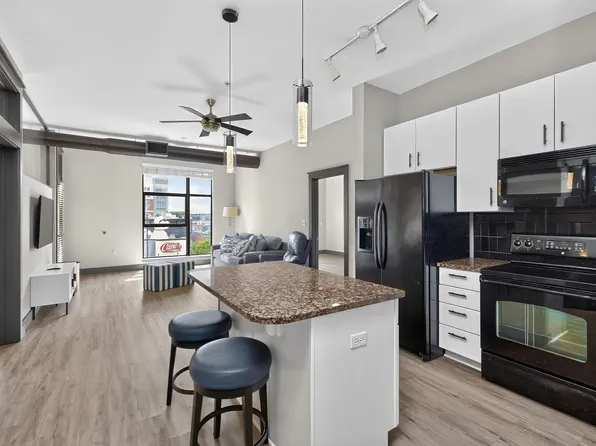 535 S Upper St APT 325, Lexington, KY 40508